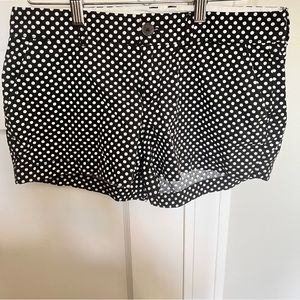 Old navy, size 2 , black and white polka dots .